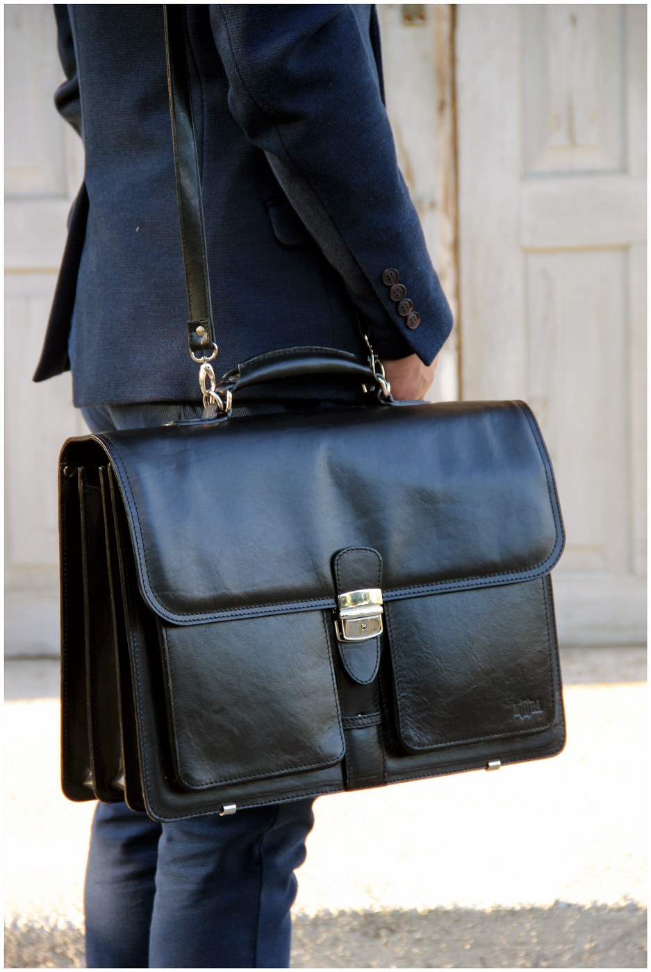 Italian leather briefcase | NODA