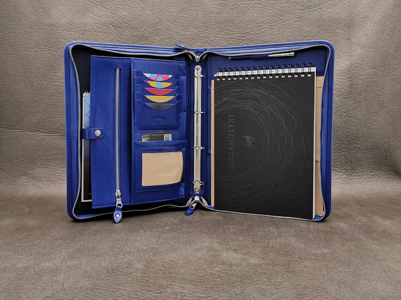 Zippered 4 ring binder