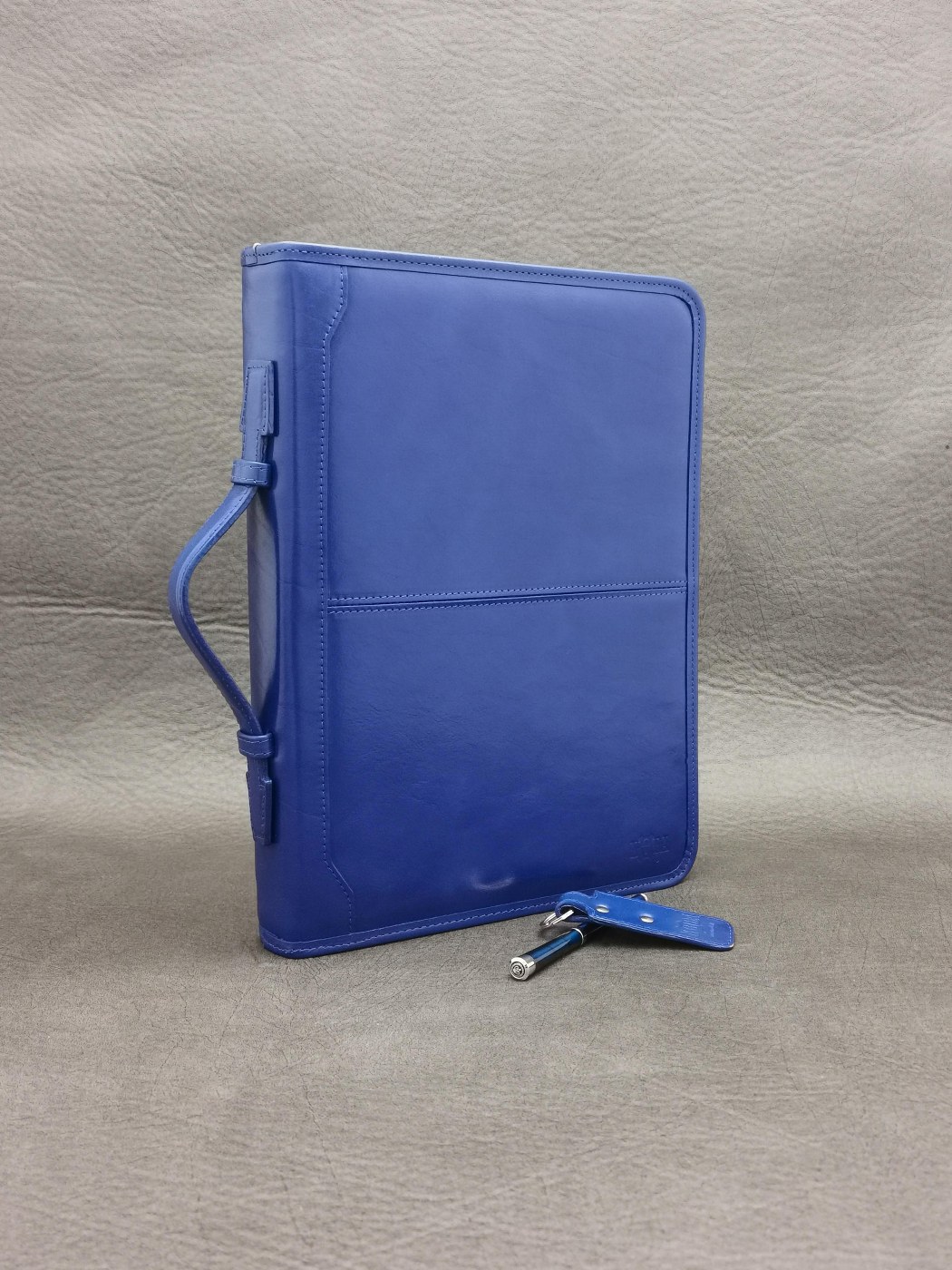 Zippered 4 ring binder